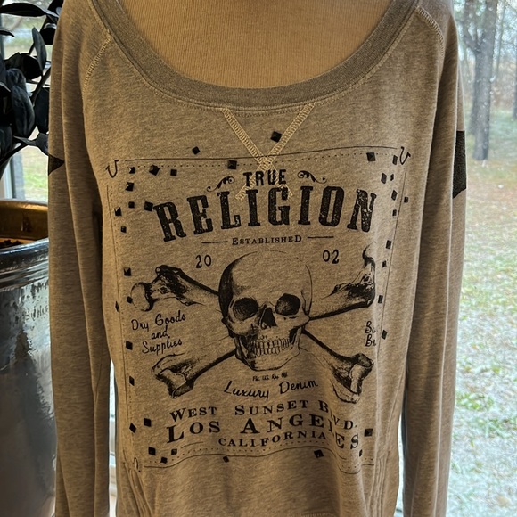 EUC True Religion top - Picture 2 of 9